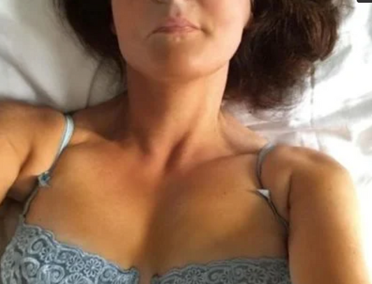 Posh English Elizabeth -WEST SUSSEX AND SURREY